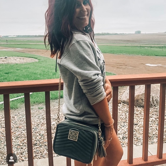 itzy ritzy crossbody diaper bag